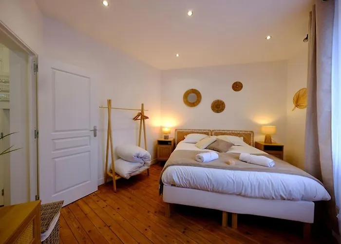 - Bienvenue Chez Alice Apartment